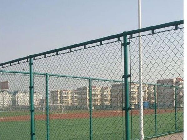 濰坊體育場(chǎng)防護(hù)柵欄圖片4