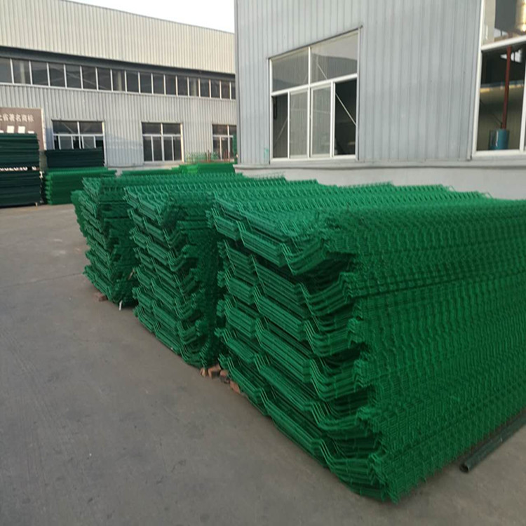 東營內蒙古工業設計園光伏圍墻護欄網工程圖片4