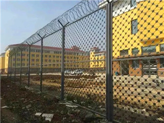 延吉世紀花園小區(qū)防攀爬圍墻護欄網(wǎng)圖片2