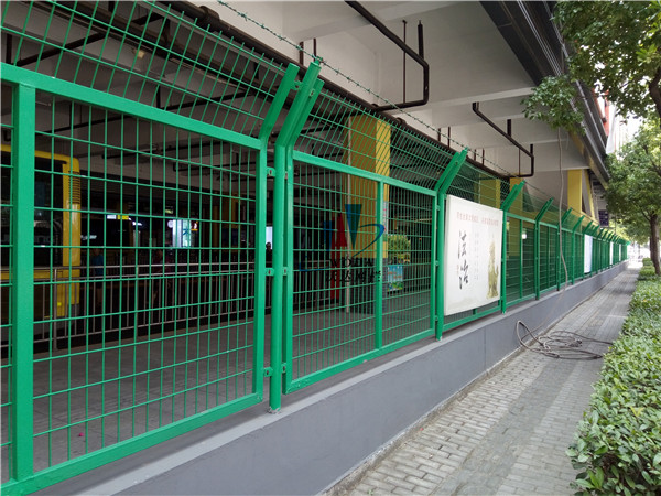 框架護欄網(wǎng)上海嘉定項目工程案例 框架護欄網(wǎng)上海嘉定項目工程案例