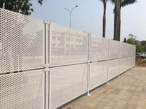 濰坊沖孔網護欄圖片5