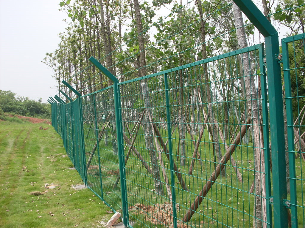 小區(qū)隔離網(wǎng)圖片5 小區(qū)隔離網(wǎng)圖片5