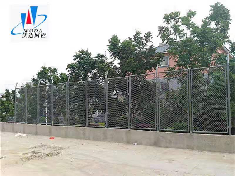 濰坊鋼板網護欄圖片8