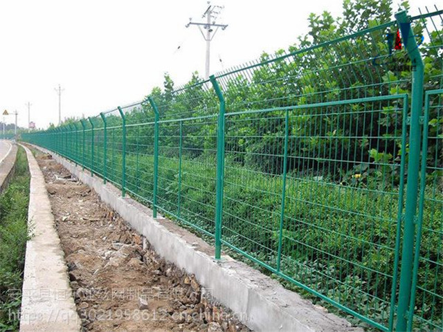 馬鞍山公路隔離柵圖片2 馬鞍山公路隔離柵圖片2