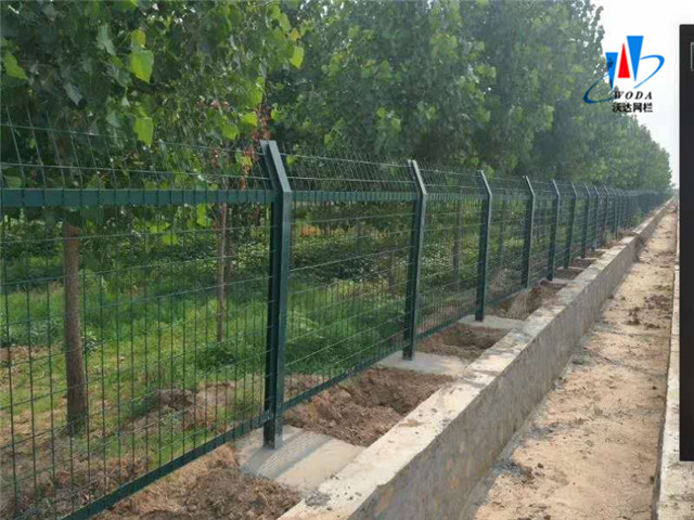 馬鞍山公路隔離柵圖片5 馬鞍山公路隔離柵圖片5